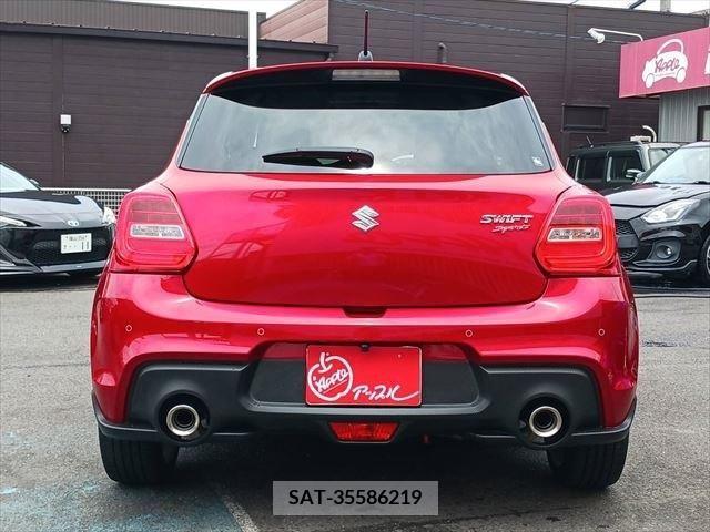 Suzuki SWIFT 2021-12 381965-18