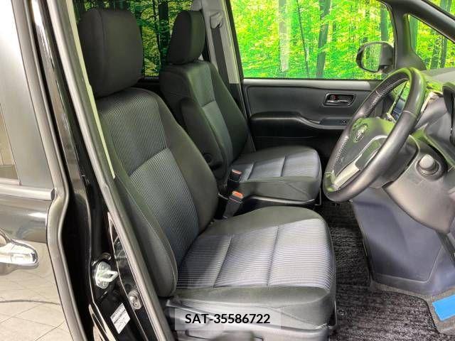 Toyota VOXY 2015-12 370394-8