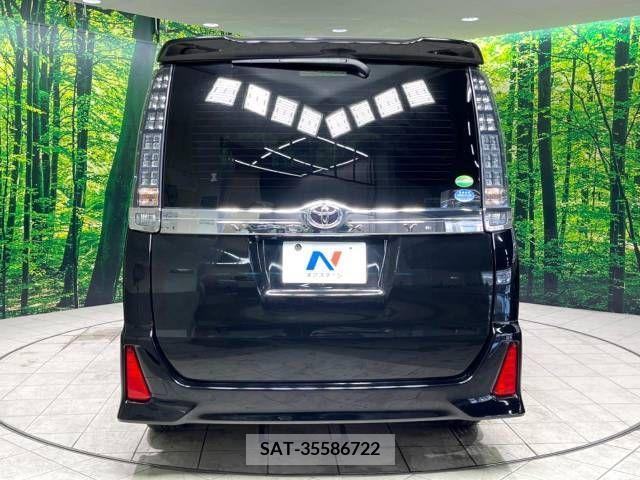 Toyota VOXY 2015-12 370394-16
