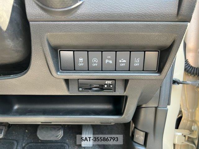 Suzuki X BEE 2018-01 326593-6