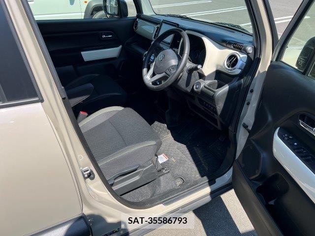 Suzuki X BEE 2018-01 326593-2
