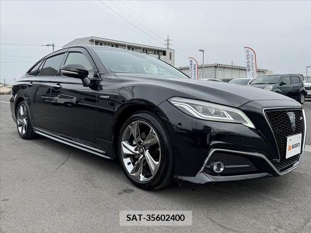 Toyota CROWN SEDAN 2019-03 295398-7