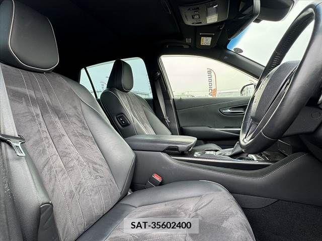 Toyota CROWN SEDAN 2019-03 295398-15