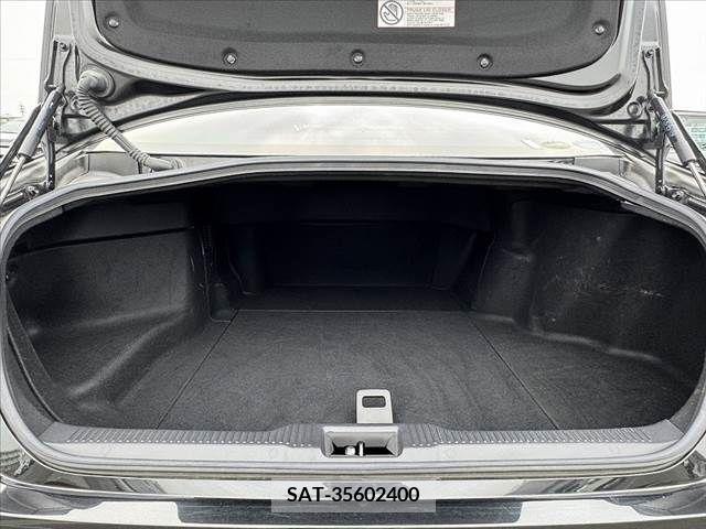 Toyota CROWN SEDAN 2019-03 295398-19