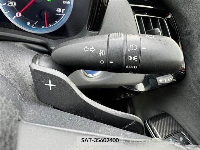 Toyota CROWN SEDAN 2019-03 295398-26