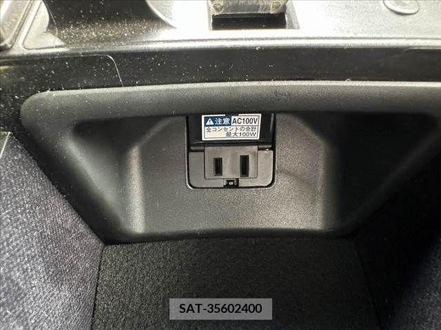 Toyota CROWN SEDAN 2019-03 295398-27