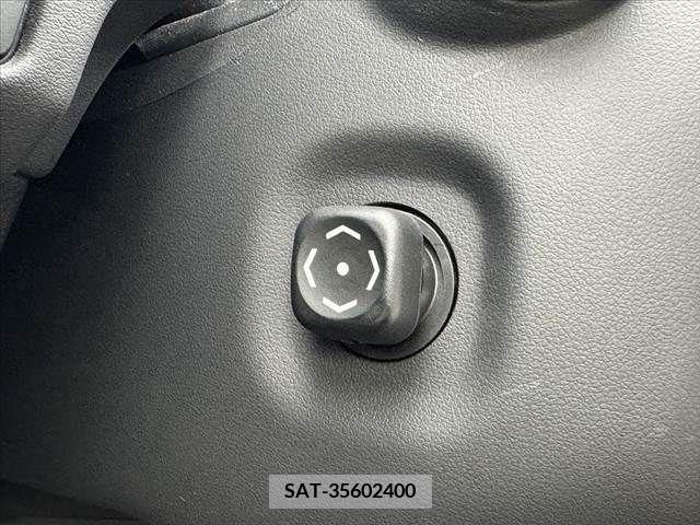 Toyota CROWN SEDAN 2019-03 295398-28