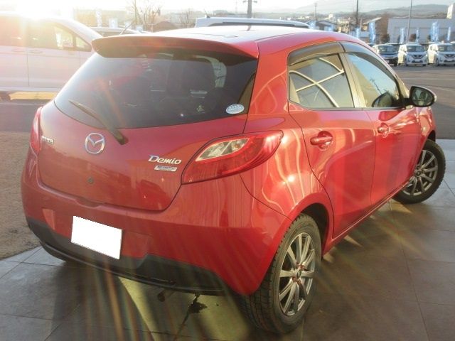 Mazda DEMIO 2013-02 20561-1