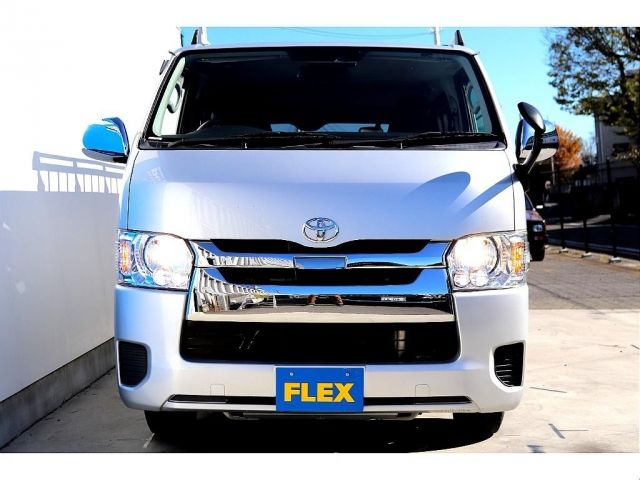 Toyota HIACE VAN 2018-01 183352-6