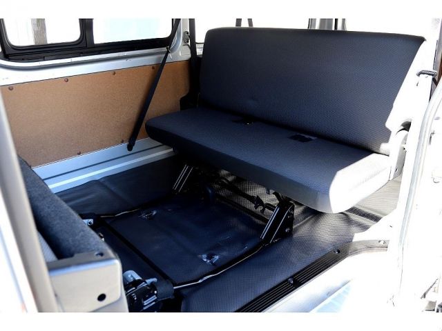 Toyota HIACE VAN 2018-01 183352-15
