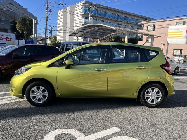 Nissan NOTE 2017-08 182797-7
