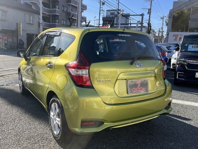 Nissan NOTE 2017-08 182797-6