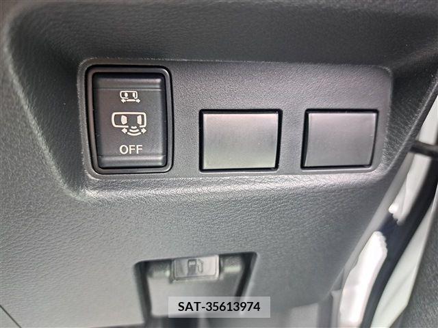 Nissan ROOX 2020-05 354682-17