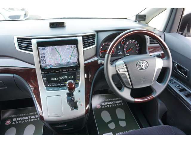 Toyota VELLFIRE 2013-05 7261-8