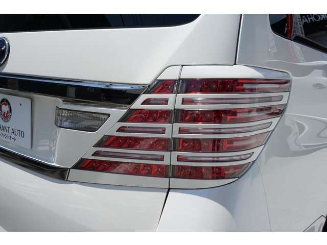 Toyota VELLFIRE 2013-05 7261-1