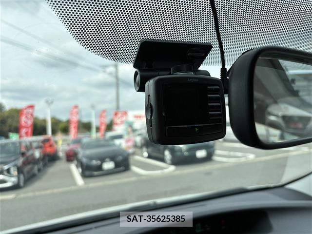 Toyota PRIUS 2010-02 246345-15