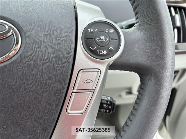 Toyota PRIUS 2010-02 246345-11