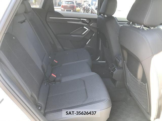 Audi Q3 2021-03 261657-12