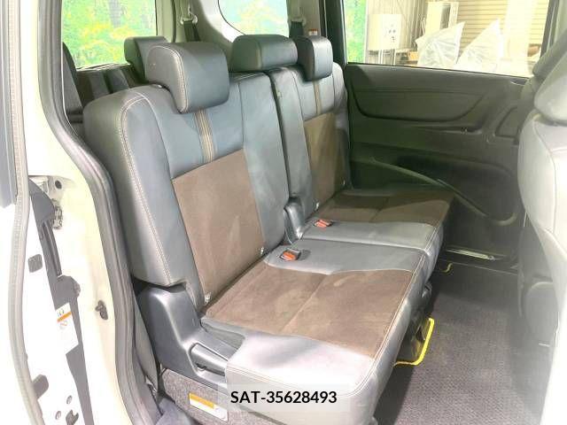 Toyota SIENTA 2019-10 208072-9