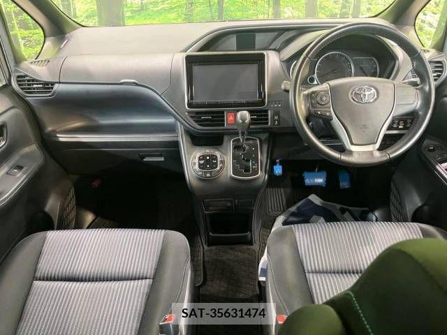 Toyota VOXY 2014-12 321431-1