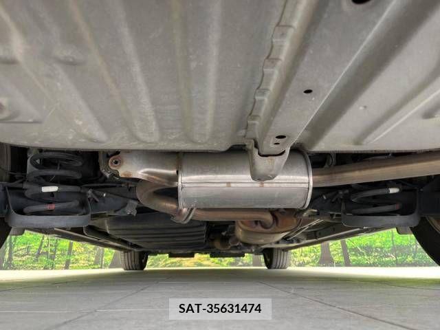 Toyota VOXY 2014-12 321431-19