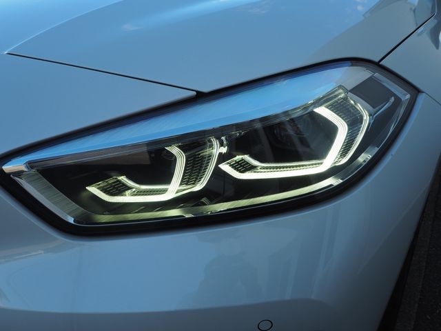 Bmw 1 SERIES 2023-02 9640-19