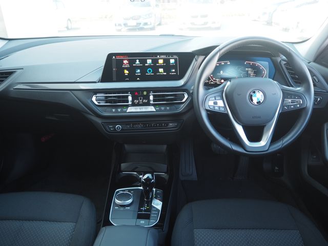 Bmw 1 SERIES 2023-02 9640-17