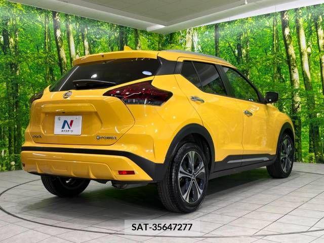 Nissan KICKS 2022-07 223087-17