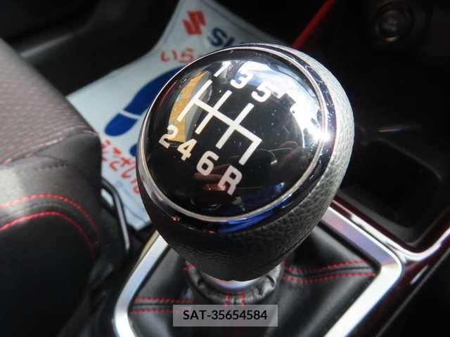 Suzuki SWIFT 2022-10 221151-16