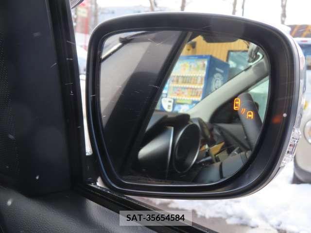 Suzuki SWIFT 2022-10 221151-13