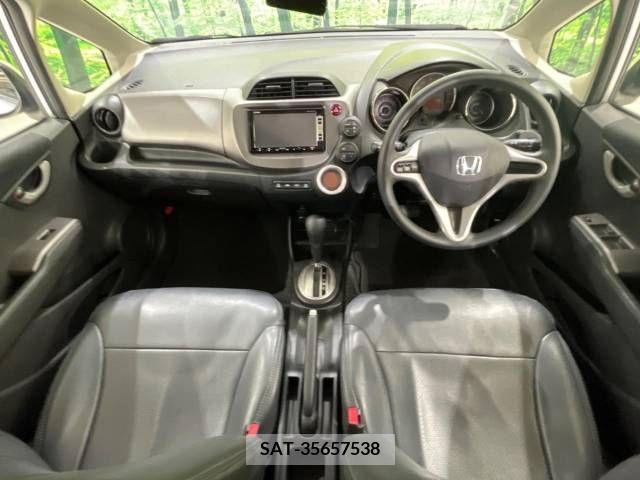 Honda FIT 2013-06 269486-1