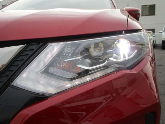 Nissan X-TRAIL 2021-08 11266-14