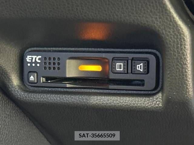 Honda FIT 2018-06 360119-6