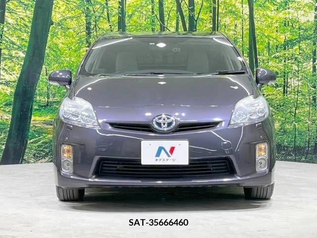 Toyota PRIUS 2011-10 352597-14