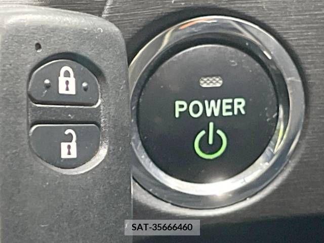 Toyota PRIUS 2011-10 352597-4