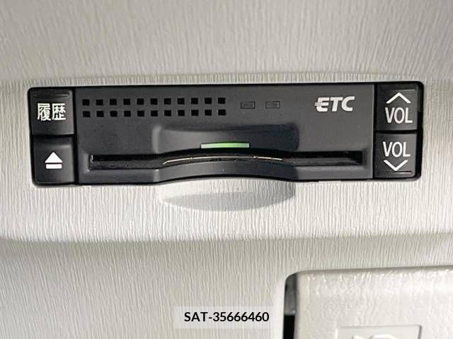 Toyota PRIUS 2011-10 352597-3