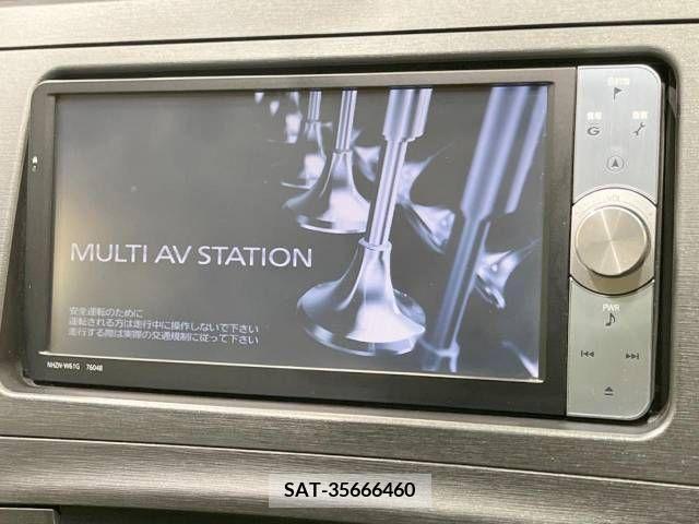 Toyota PRIUS 2011-10 352597-2