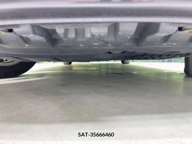 Toyota PRIUS 2011-10 352597-19