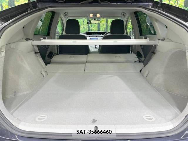 Toyota PRIUS 2011-10 352597-10