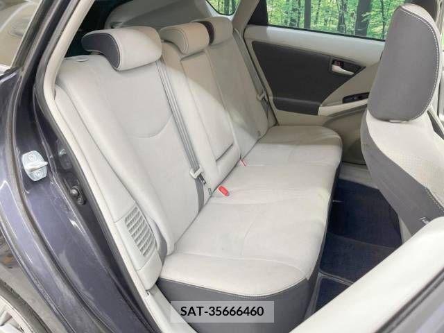 Toyota PRIUS 2011-10 352597-9