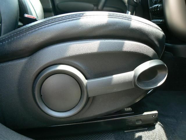 Bmw MINI 2012-01 2812-12
