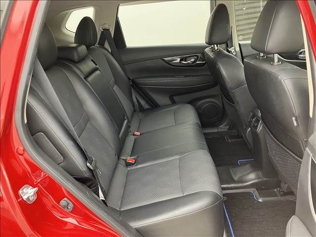 Nissan X-TRAIL 2017-07 21566-9