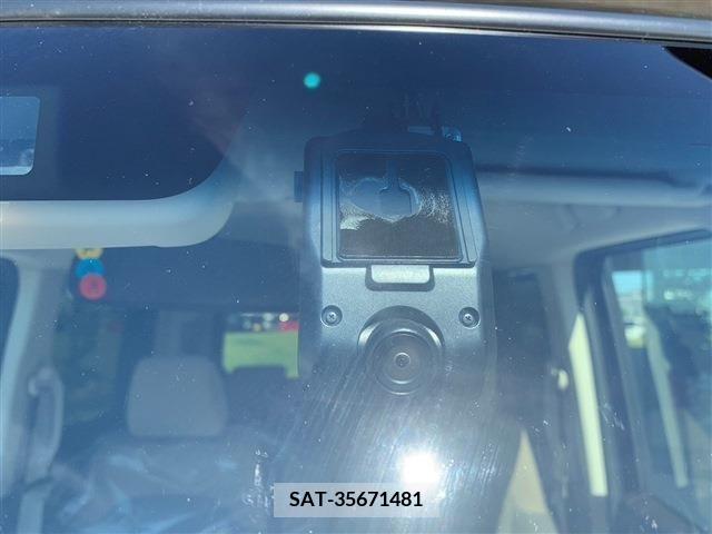 Honda N BOX 2023-03 278682-10