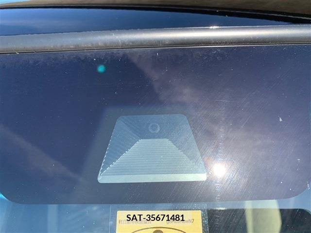 Honda N BOX 2023-03 278682-9