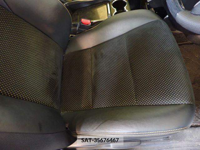 Toyota VELLFIRE 2016-12 383847-17