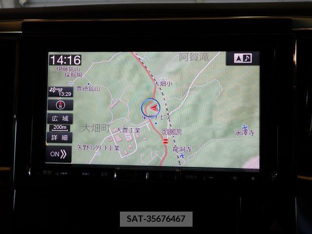 Toyota VELLFIRE 2016-12 383847-11