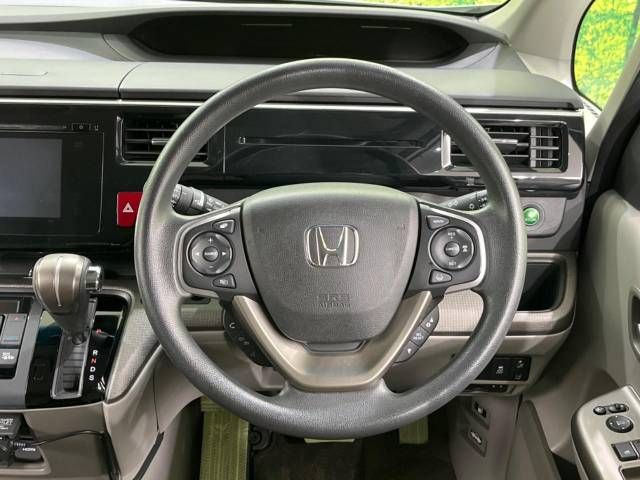 Honda e 2015-09 184399-17