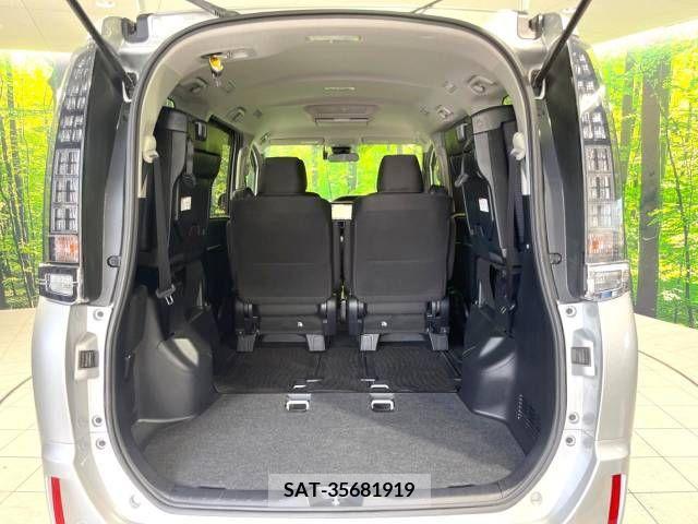 Toyota VOXY 2016-11 341660-11