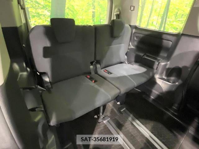 Toyota VOXY 2016-11 341660-10