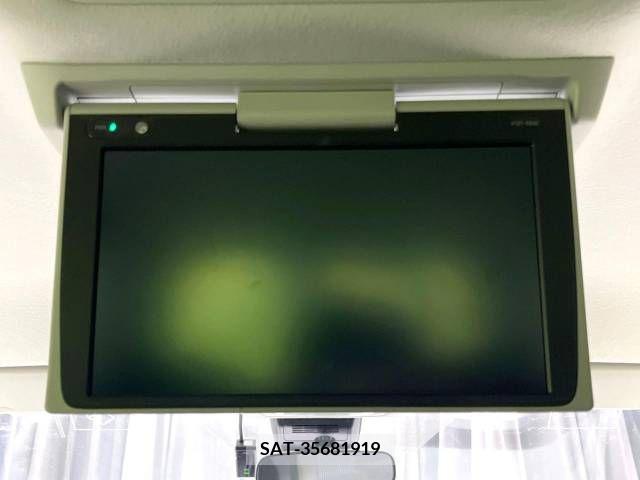 Toyota VOXY 2016-11 341660-4